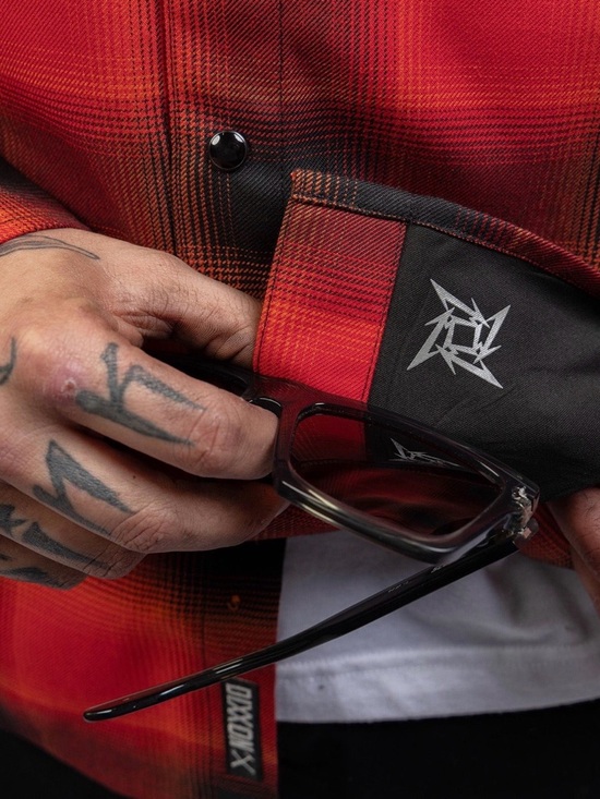 Dixxon Men's XLT Medium Metallica Load Plaid Flannel Button-Up Shirt Red Black - Picture 7 of 10